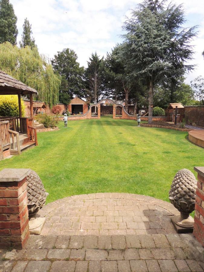 Harlestone Retreat (Adults Only) Hotell Northampton Eksteriør bilde